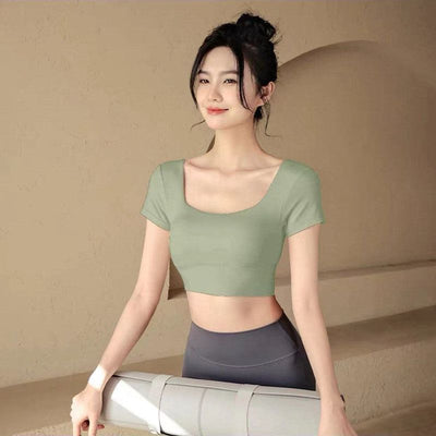 Women's Short-sleeved T-shirt With Chest Pad